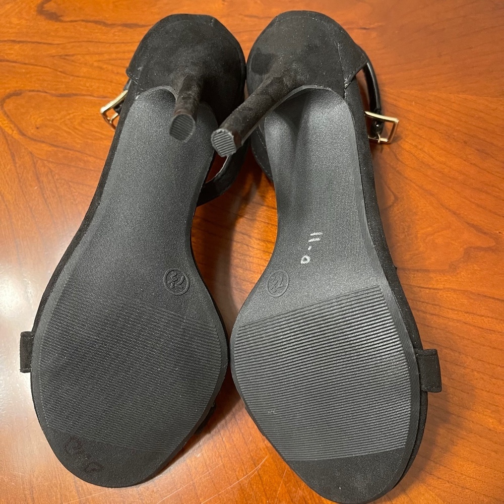 Lulus Women's Ankle Strap Heels Sandals Black Party Elegant Classic Size 7.5 - Picture 4 of 8